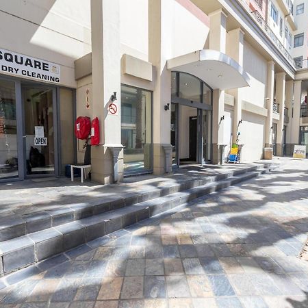 ケープタウンThe Square 135- Studio With Free Parking, Pool & Gym Accessアパートメント エクステリア 写真
