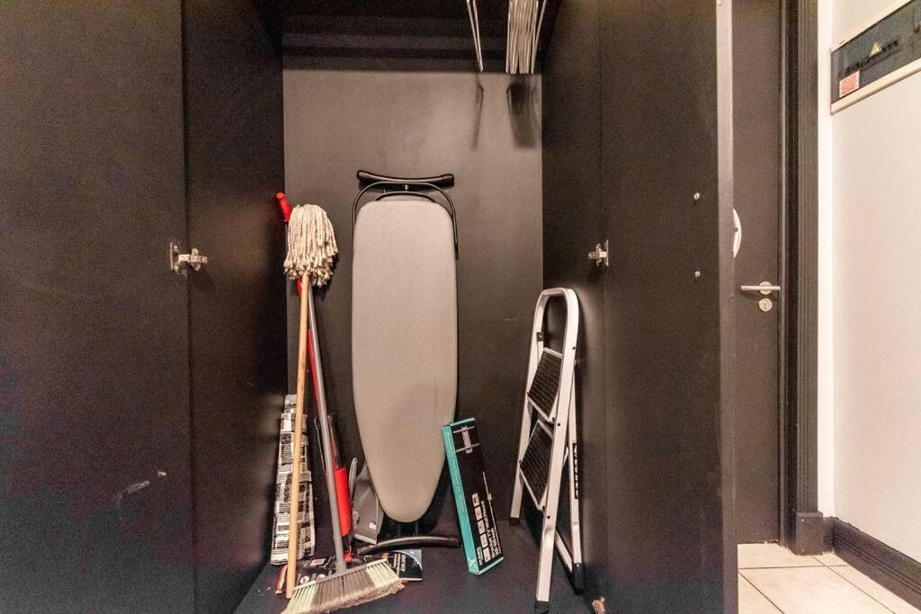 ケープタウンThe Square 135- Studio With Free Parking, Pool & Gym Accessアパートメント エクステリア 写真