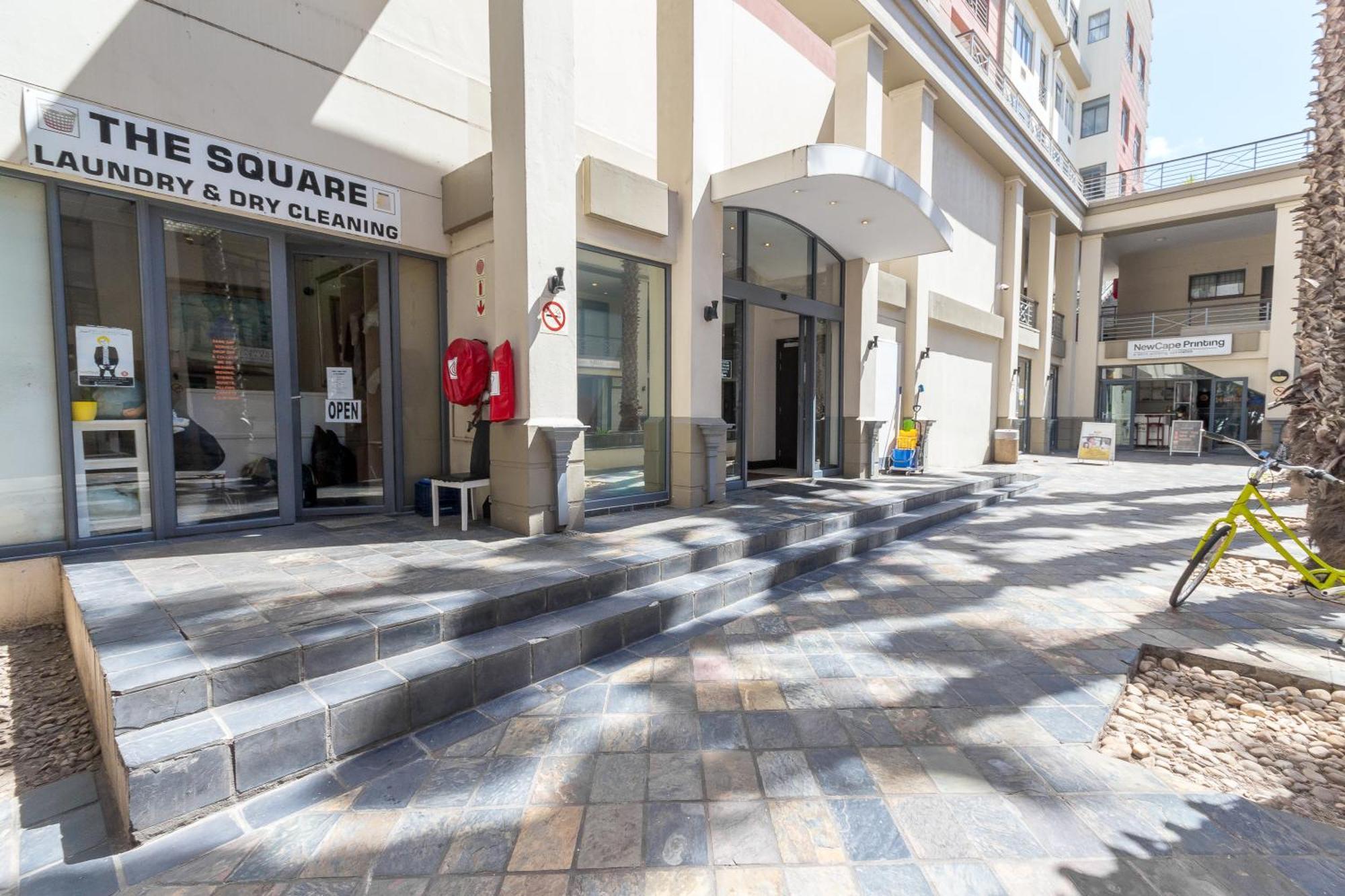 ケープタウンThe Square 135- Studio With Free Parking, Pool & Gym Accessアパートメント エクステリア 写真