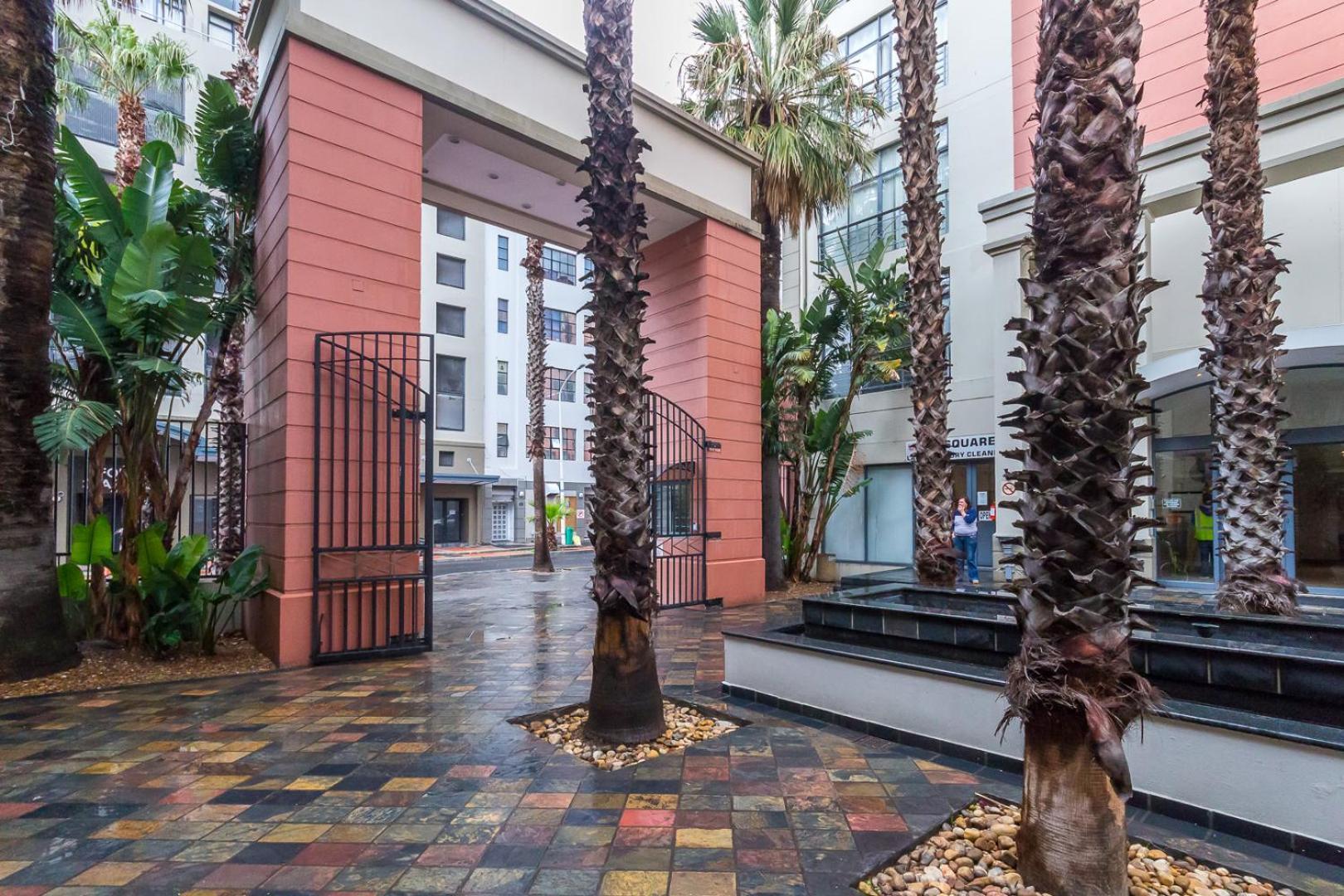ケープタウンThe Square 135- Studio With Free Parking, Pool & Gym Accessアパートメント エクステリア 写真